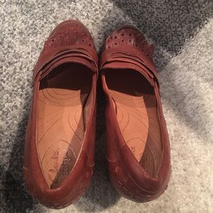 Clarks indigo leather brown heel